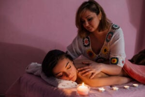 lomi-lomi-massage-biel-02